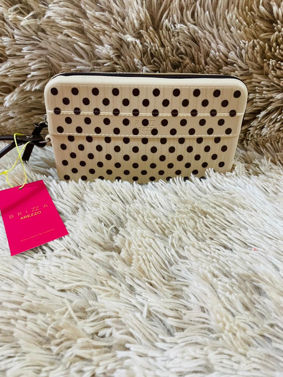 CLUTCH BOLINHAS PEQUENAS AREZZO BRIZZA