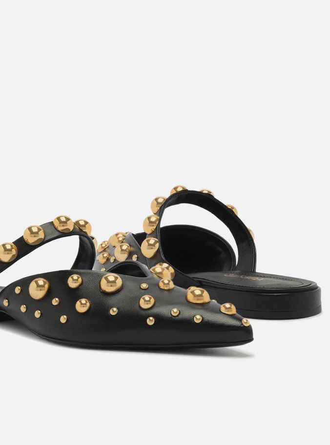 MULE AREZZO PRETA COURO FECHADA TACHAS -AREZZO