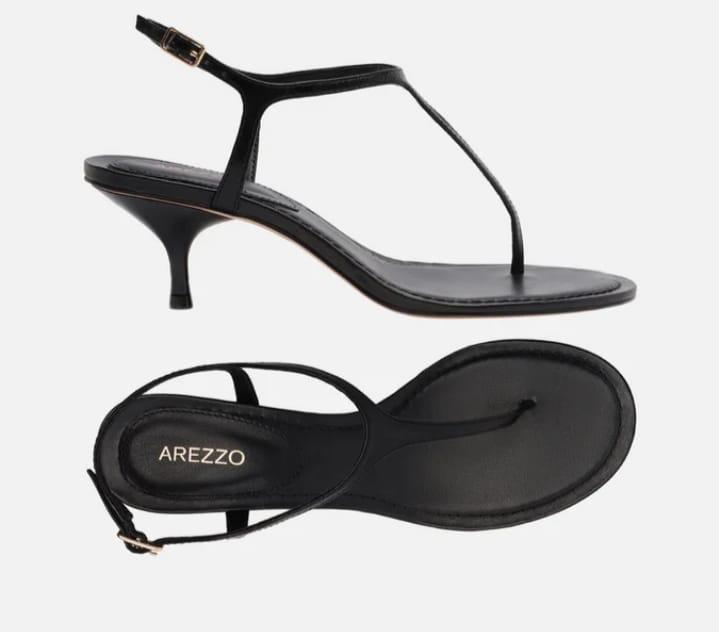 SANDALIA PRETA SALTO KITTEN TIRA THONG - AREZZO