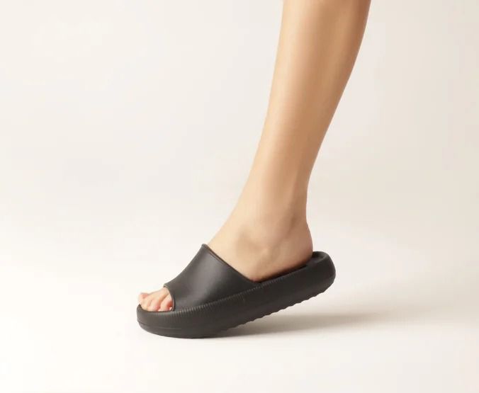 CHINELO NUVEM TEXTURIZADO INJETADO PRETO - ANACAPRI