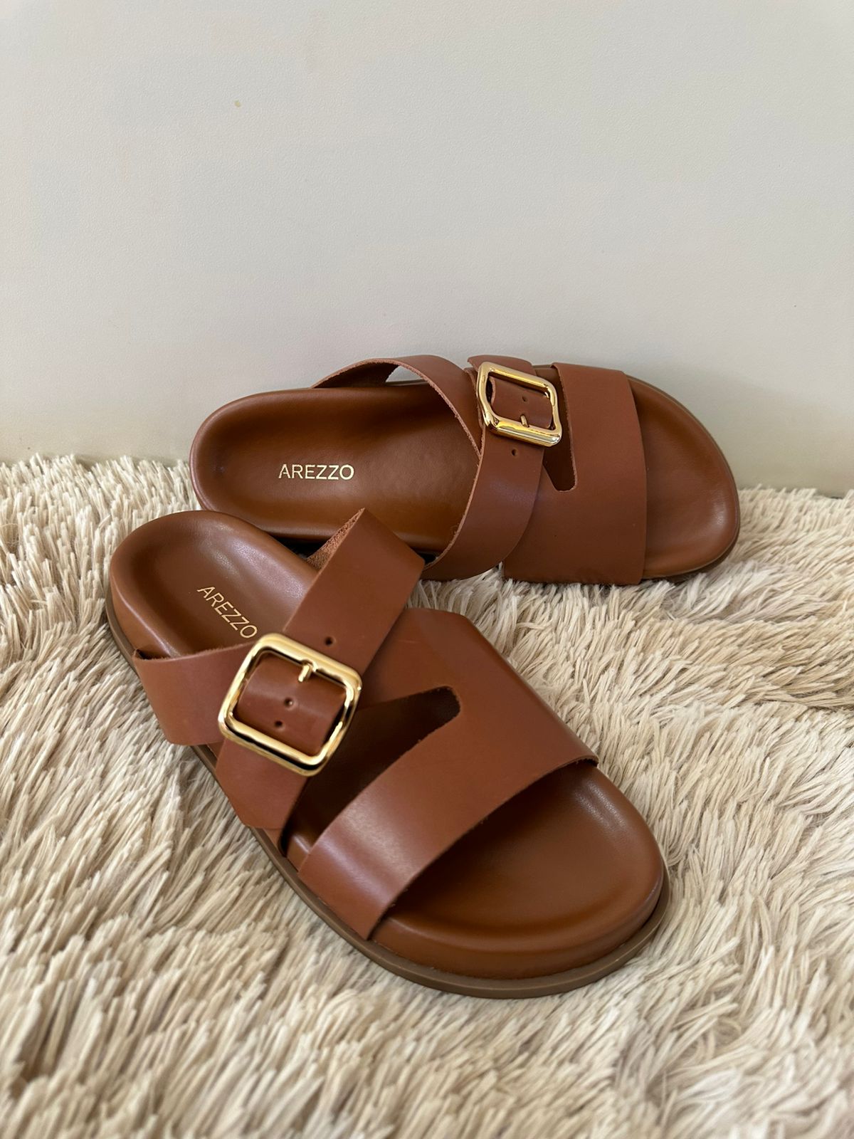 SANDALIA AREZZO PAPETE TIRAS GROSSA CRUZADA