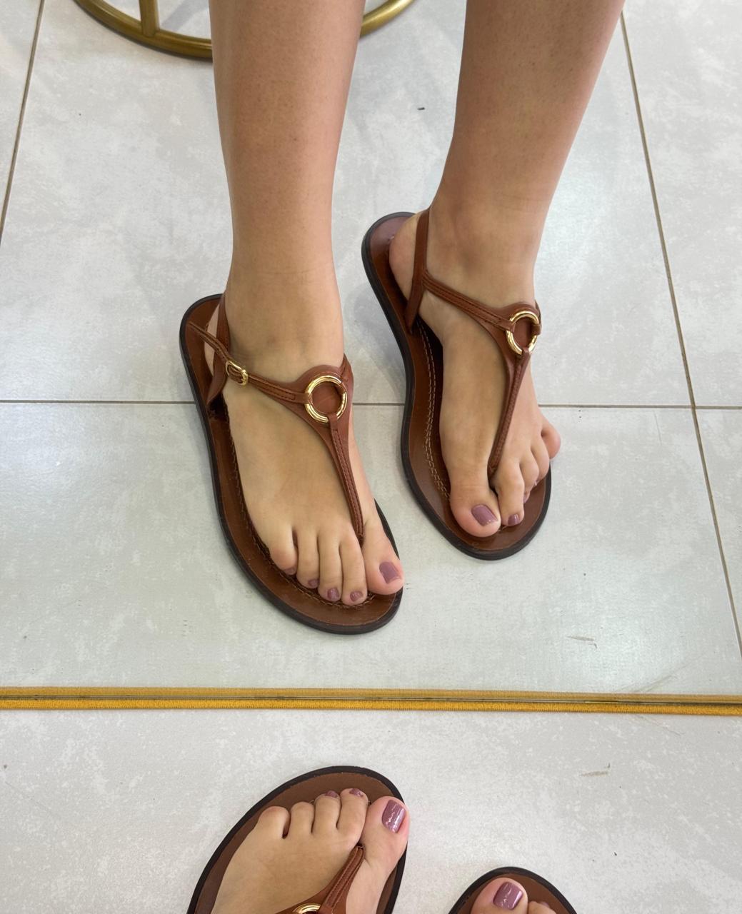 SANDALIA RASTEIRA MARROM COURO TIRA LARGA