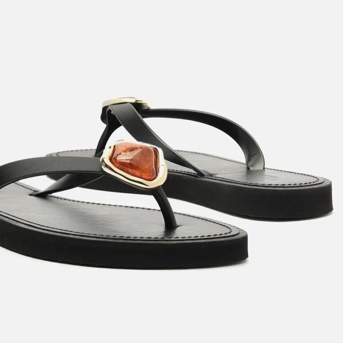 CHINELO DE DEDO PRETO PEDRA - AREZZO BRIZZA