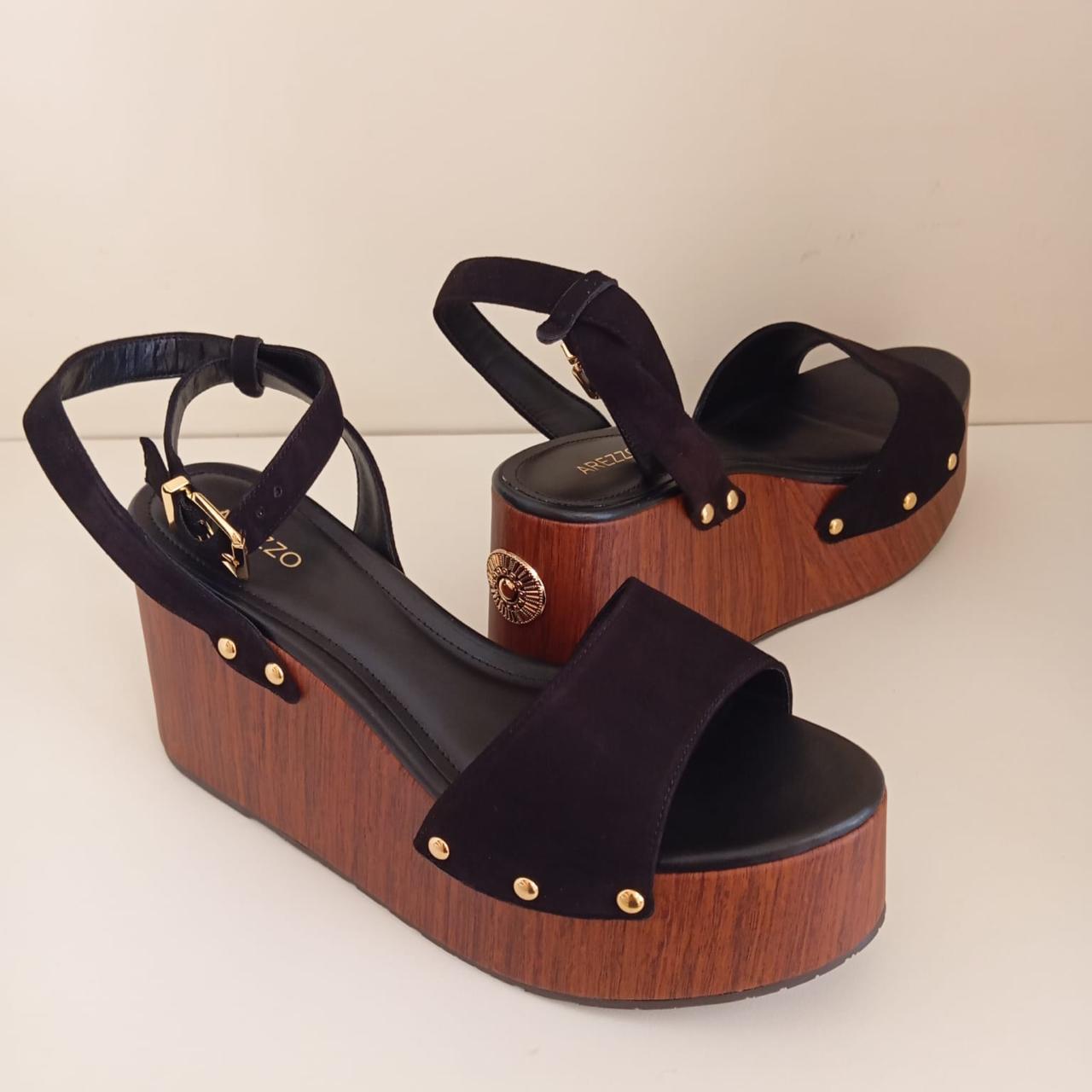 SANDALIA AREZZO SALTO ALTO ACAMURCADOS-MARROM