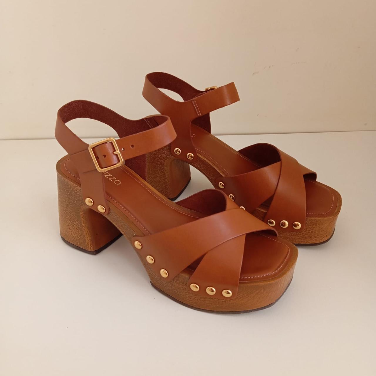 SANDÁLIAS AREZZO SALTO MÉDIO COURO