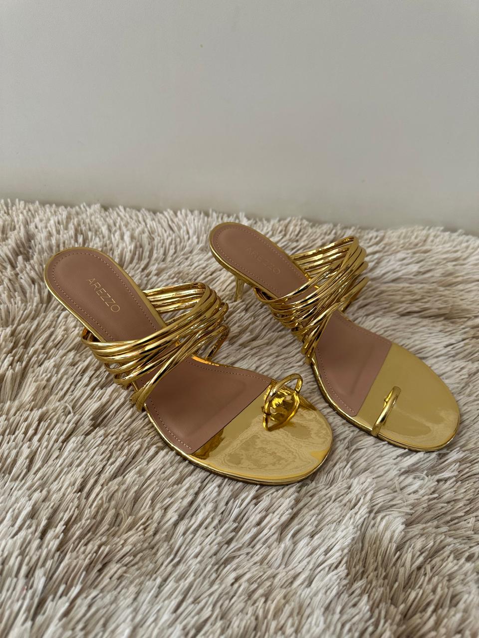 Sandália Dourada Salto Fino Multi Tiras