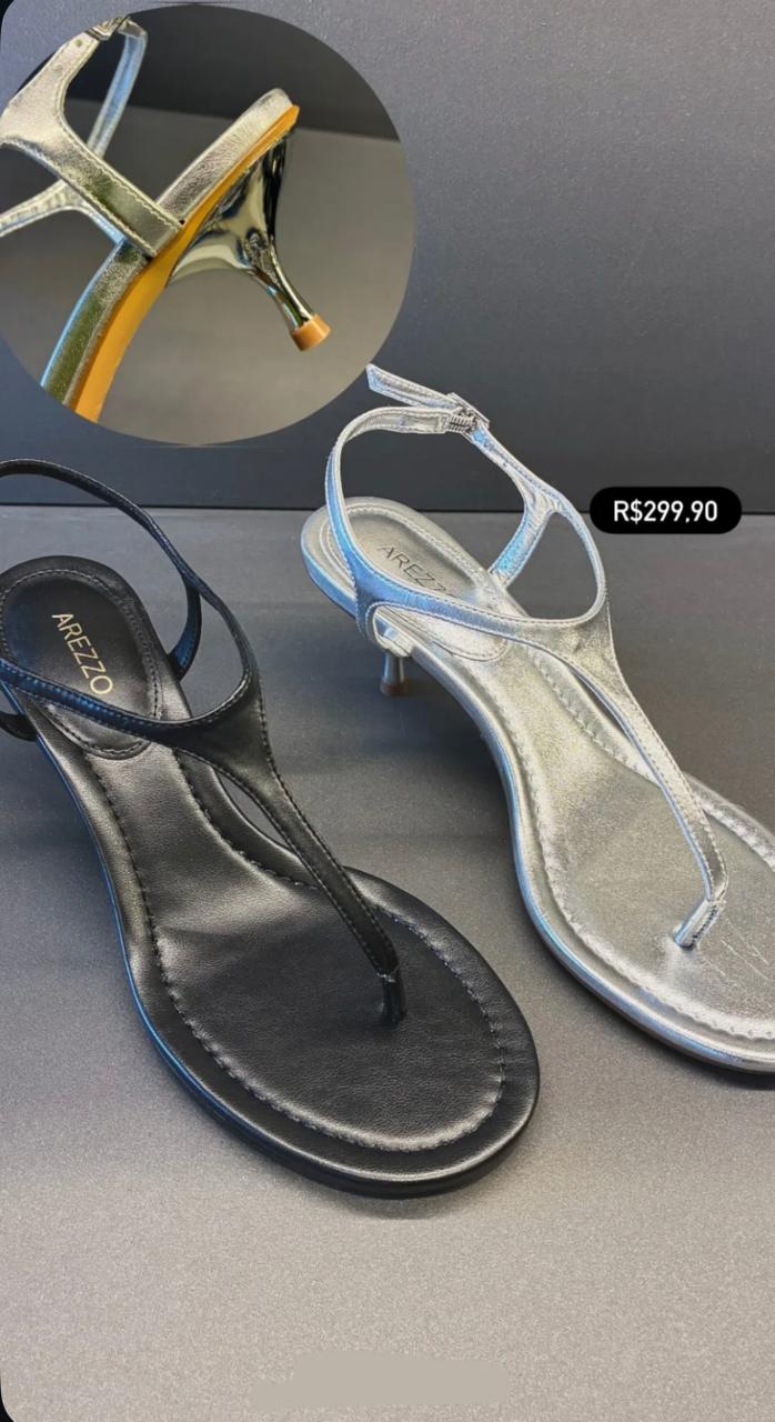 SANDALIA PRETA SALTO KITTEN TIRA THONG - AREZZO