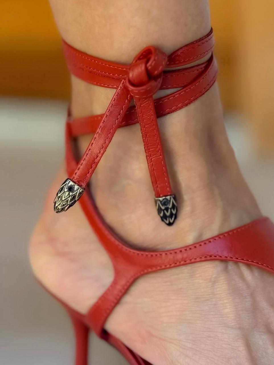 Sandália Marrom Couro Salto Fino Amarração