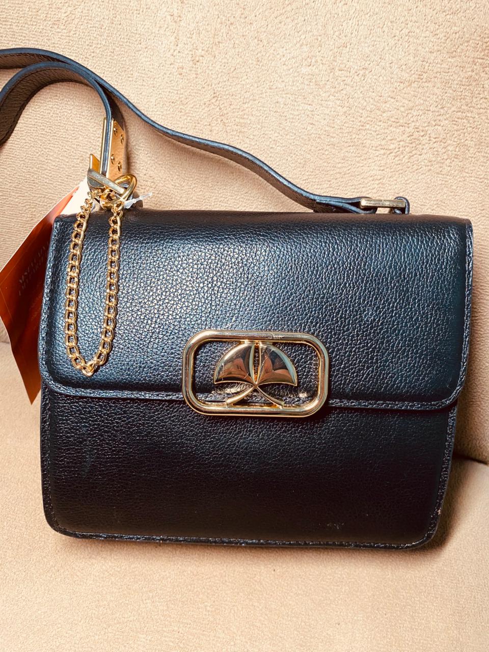 BOLSA TRANSVERSAL PEQUENA EM COURO