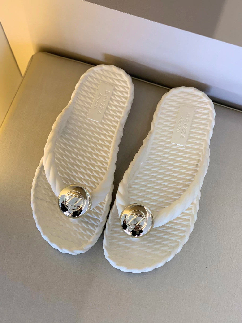 AREZZO BRIZZA SOLA RASTEIRA FLAT